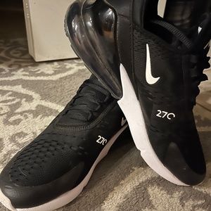 Size 9.5 Nike Airmax